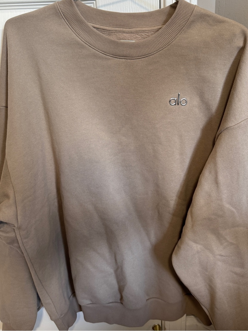 Alo Accolade Gravel Crewneck Sweatshirt - Picture 2 of 5